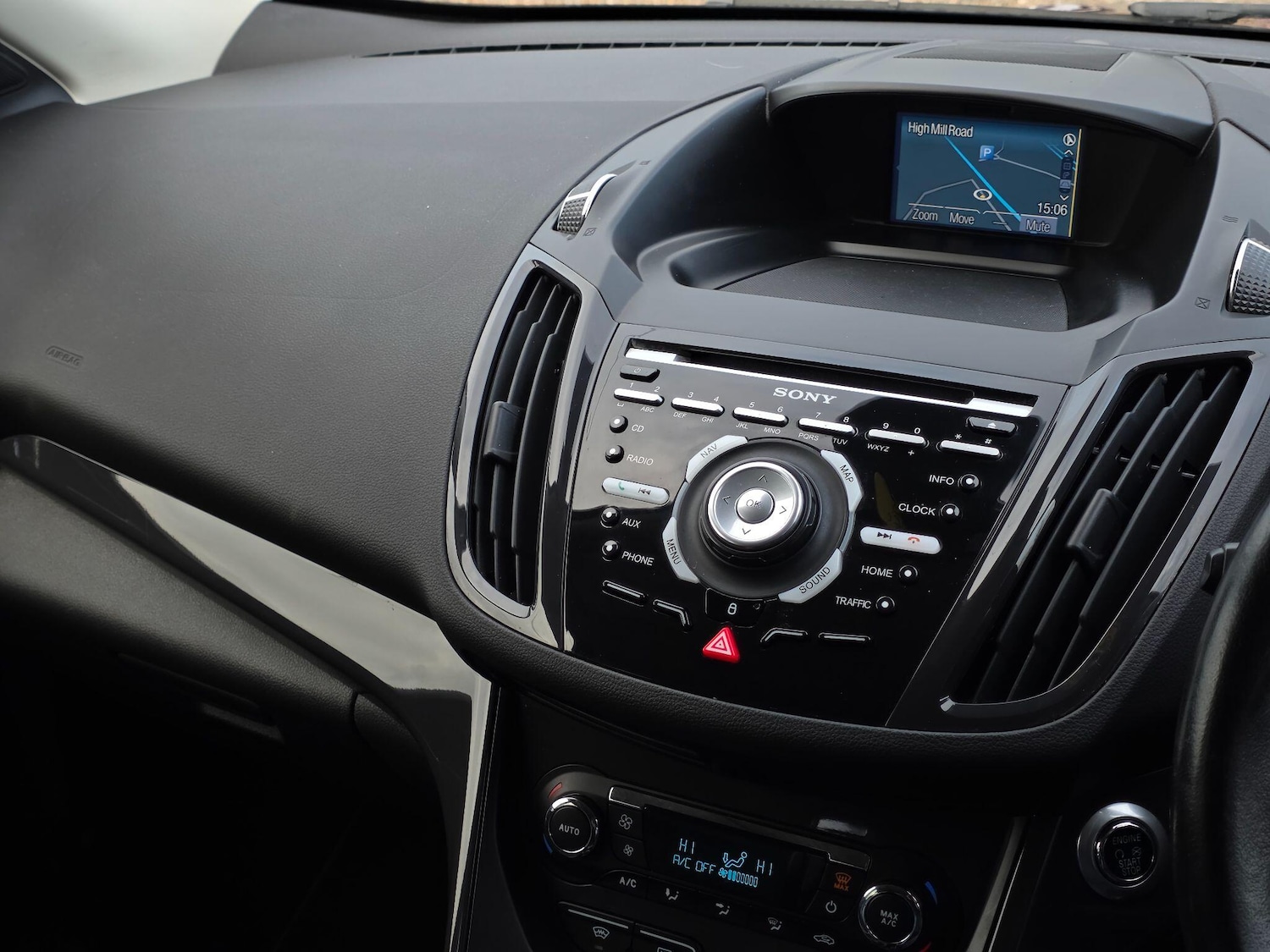 Used Ford Kuga 2015 for sale - 77524973: Photo 21