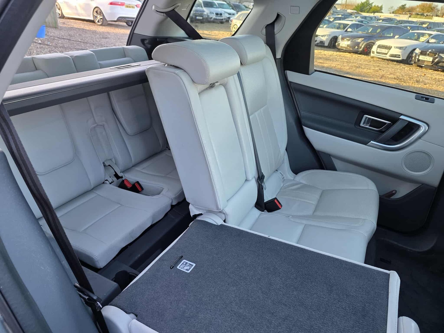 Used Land Rover Discovery Sport 2016 for sale - 76786871: Photo 16