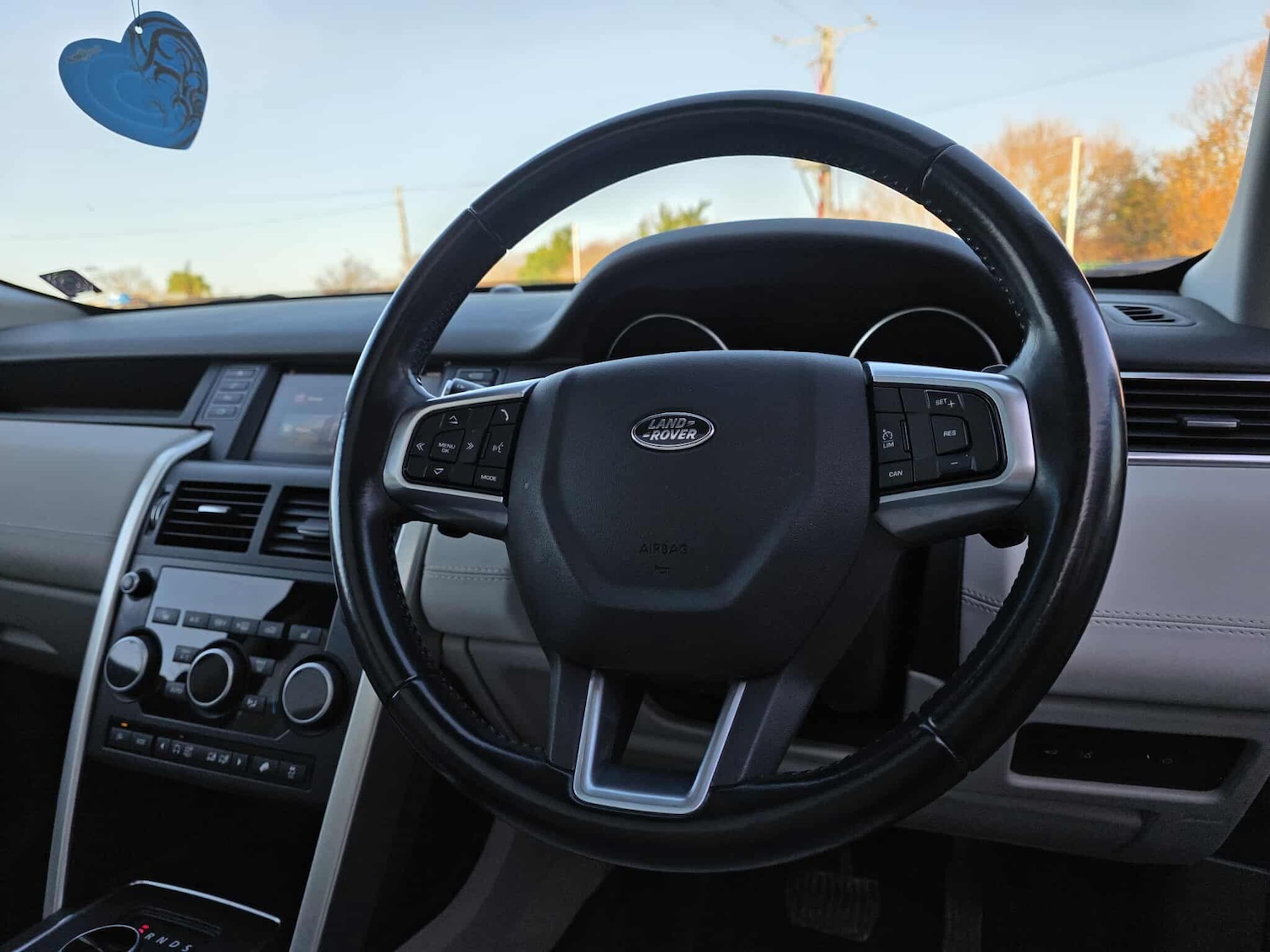 Used Land Rover Discovery Sport 2016 for sale - 76786871: Photo 24