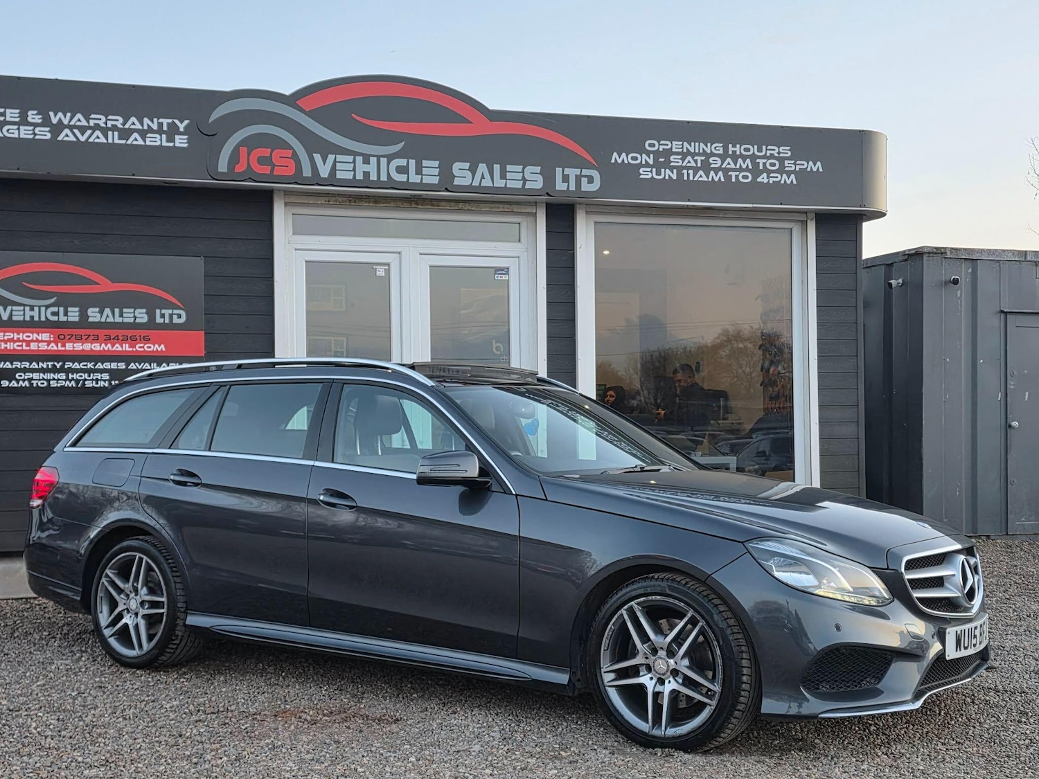 Used Mercedes-Benz E Class for sale - 77824155: Photo 2