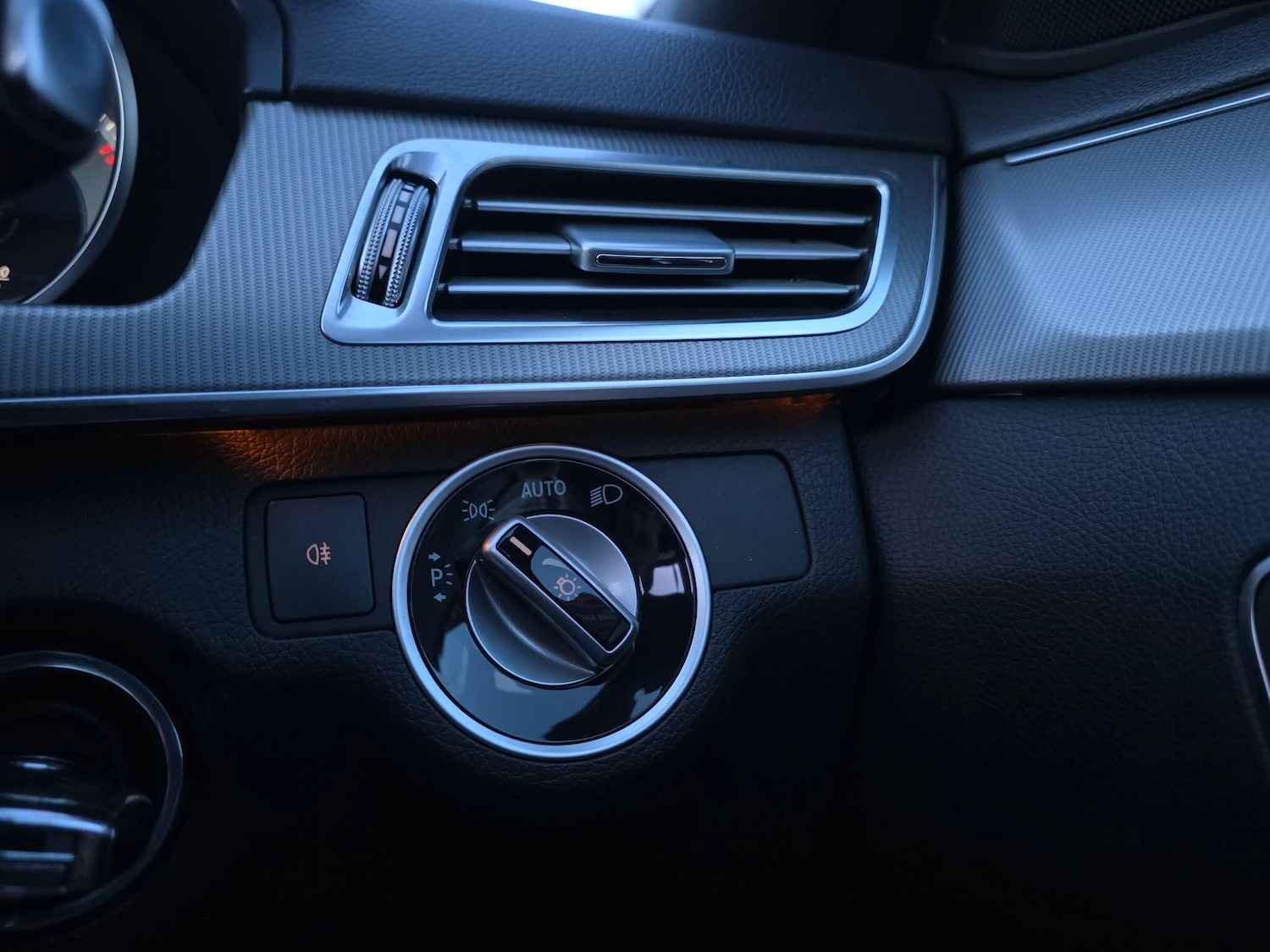 Used Mercedes-Benz E Class for sale - 77824155: Photo 37