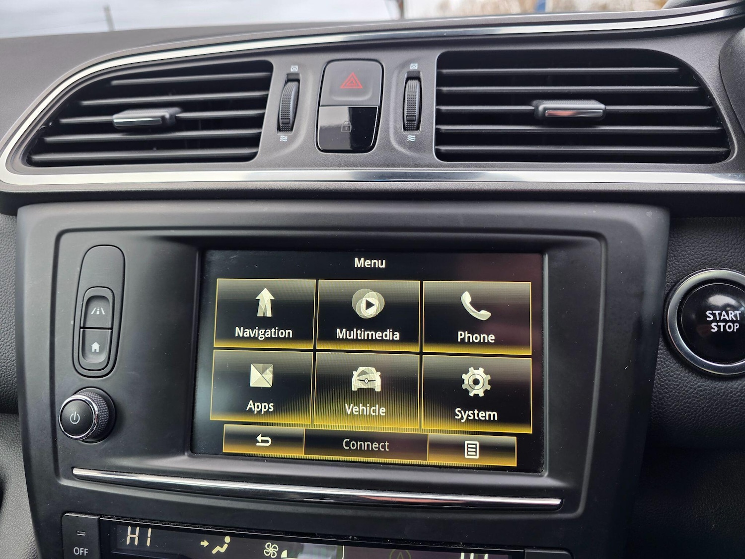 Used Renault Kadjar 2017 for sale - 77853600: Photo 30