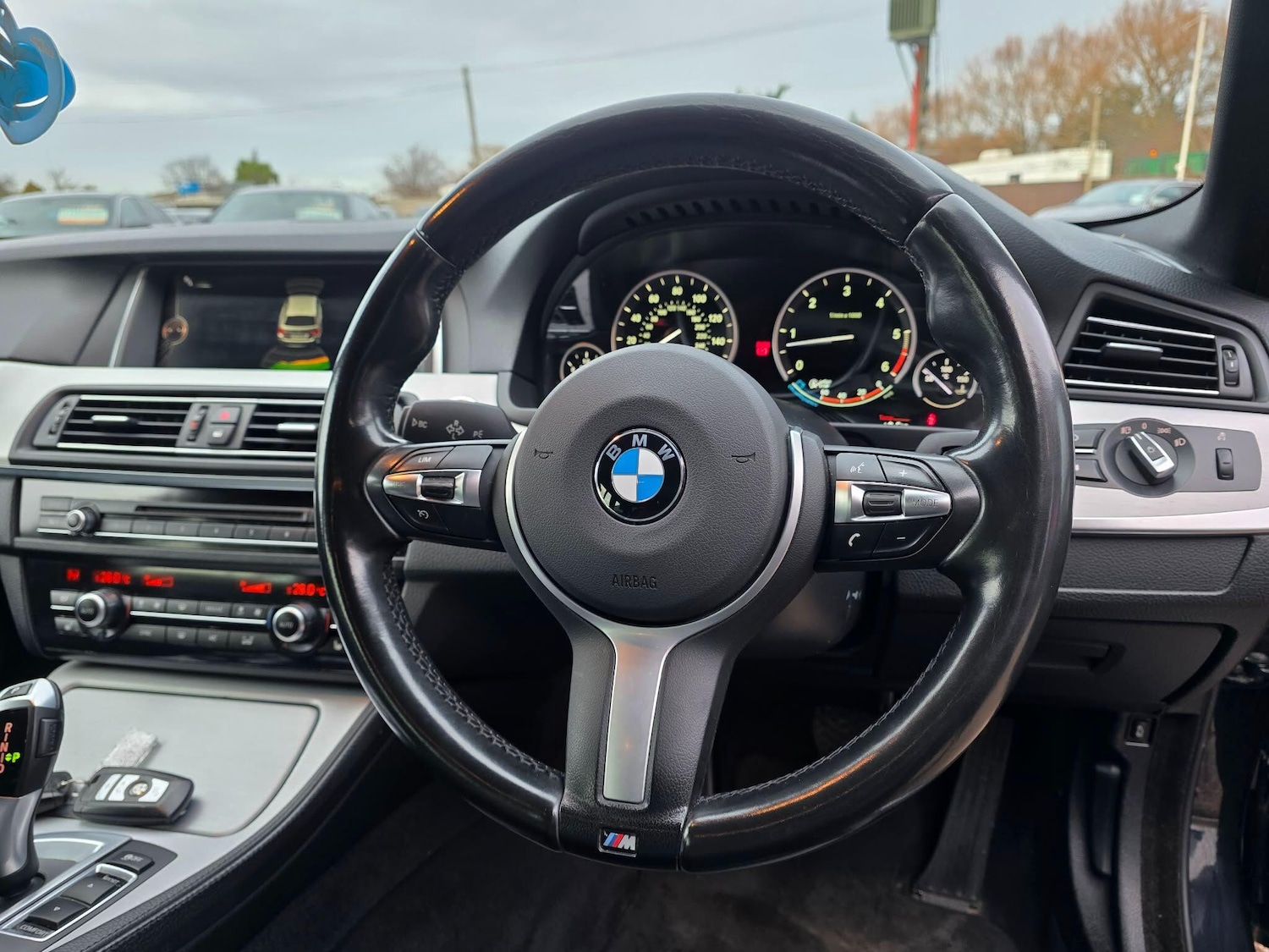 Used BMW 5 Series 2015 for sale - 77015360: Photo 27