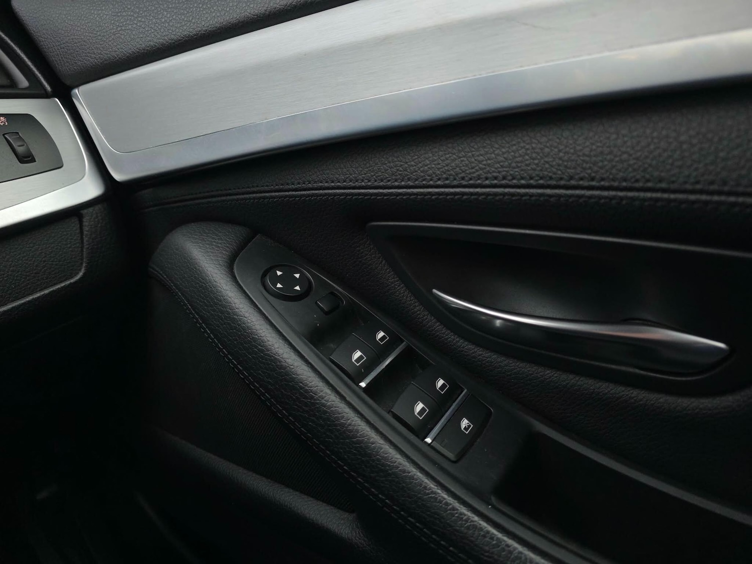 Used BMW 5 Series 2015 for sale - 77015360: Photo 42