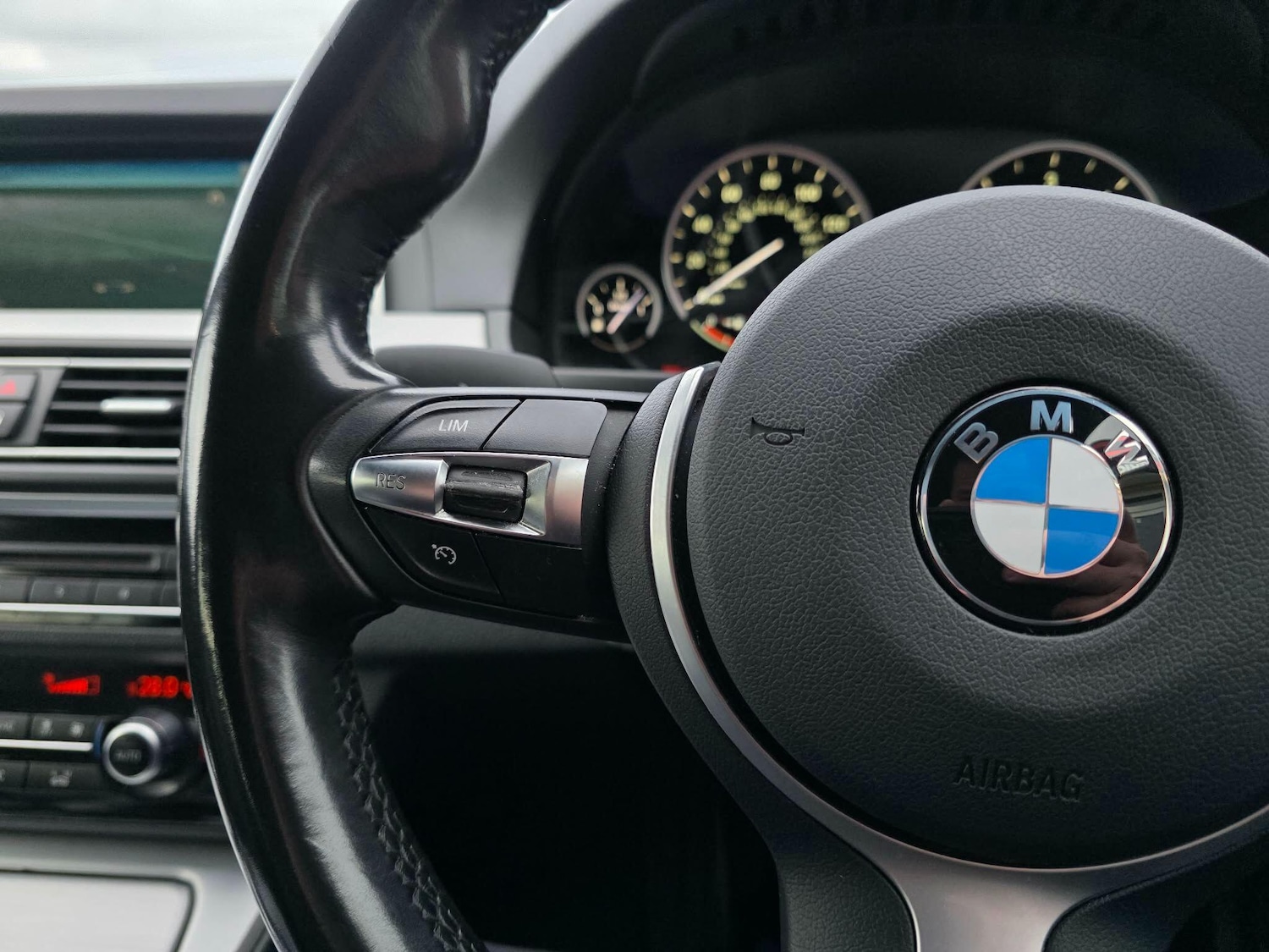 Used BMW 5 Series 2015 for sale - 77015360: Photo 45