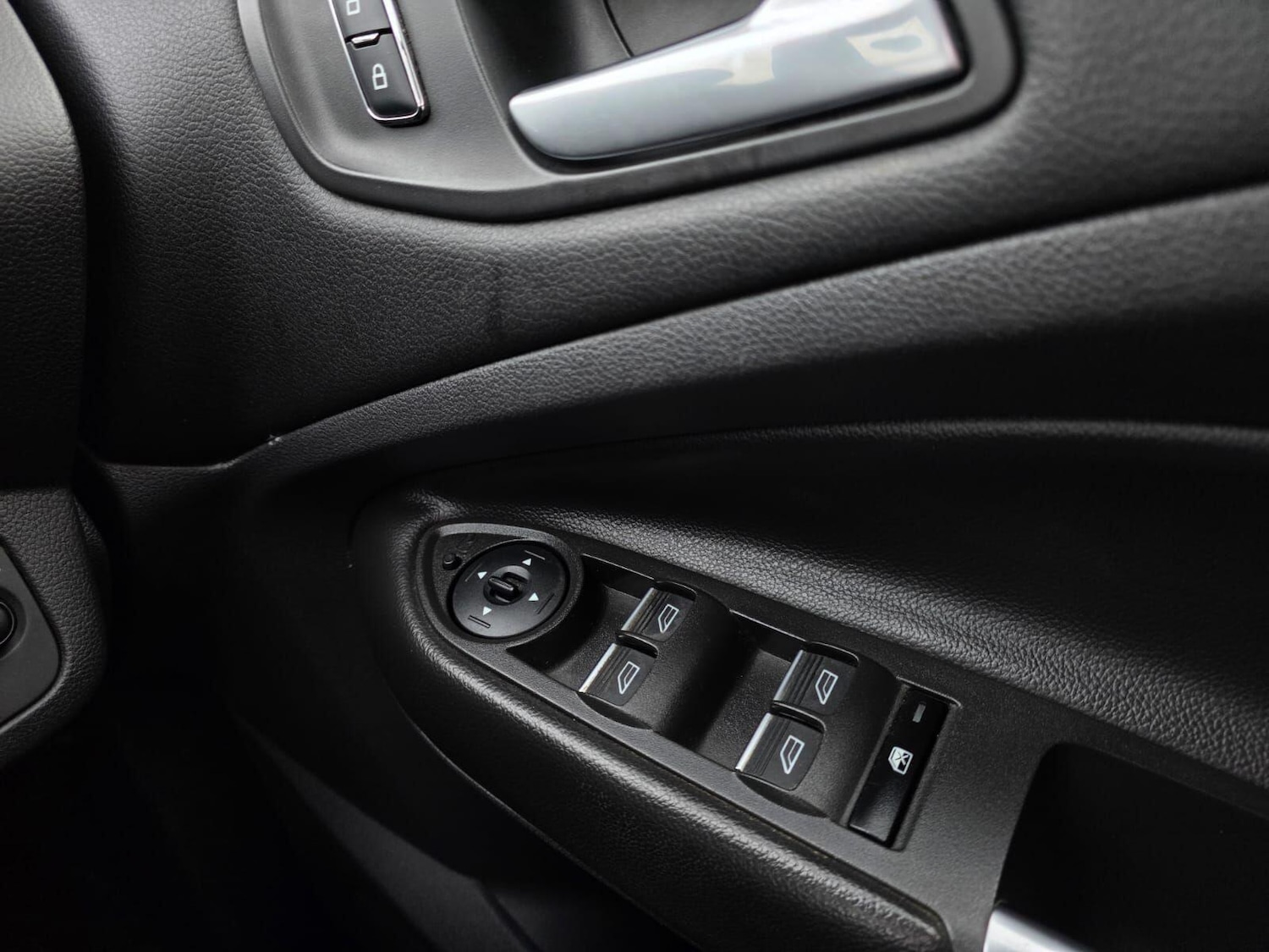 Used Ford Kuga 2016 for sale - 77166839: Photo 35