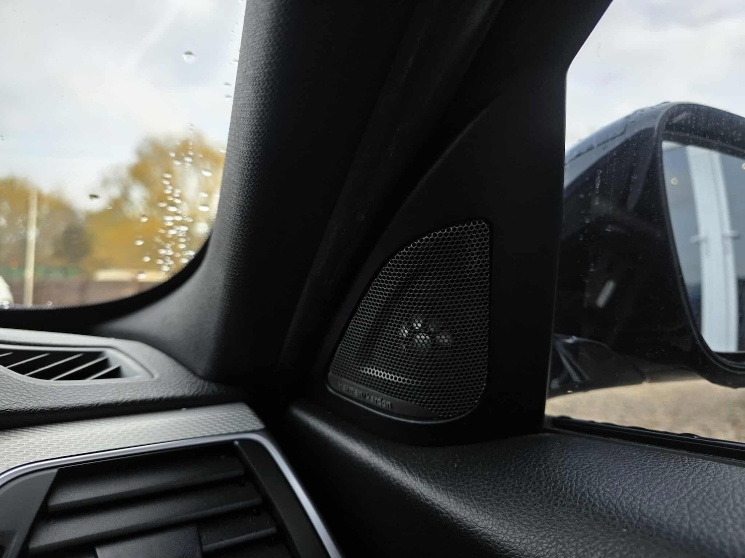 Used BMW 3 Series 2017 for sale - 76599456: Photo 34