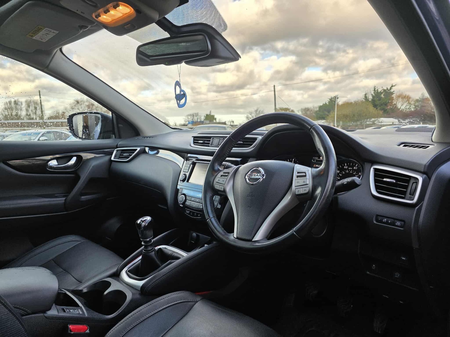 Used Nissan Qashqai 2017 for sale - 76688998: Photo 13