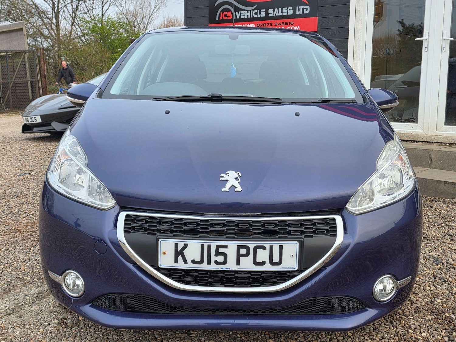 Used Peugeot 208 2015 for sale - 77994413: Photo 14