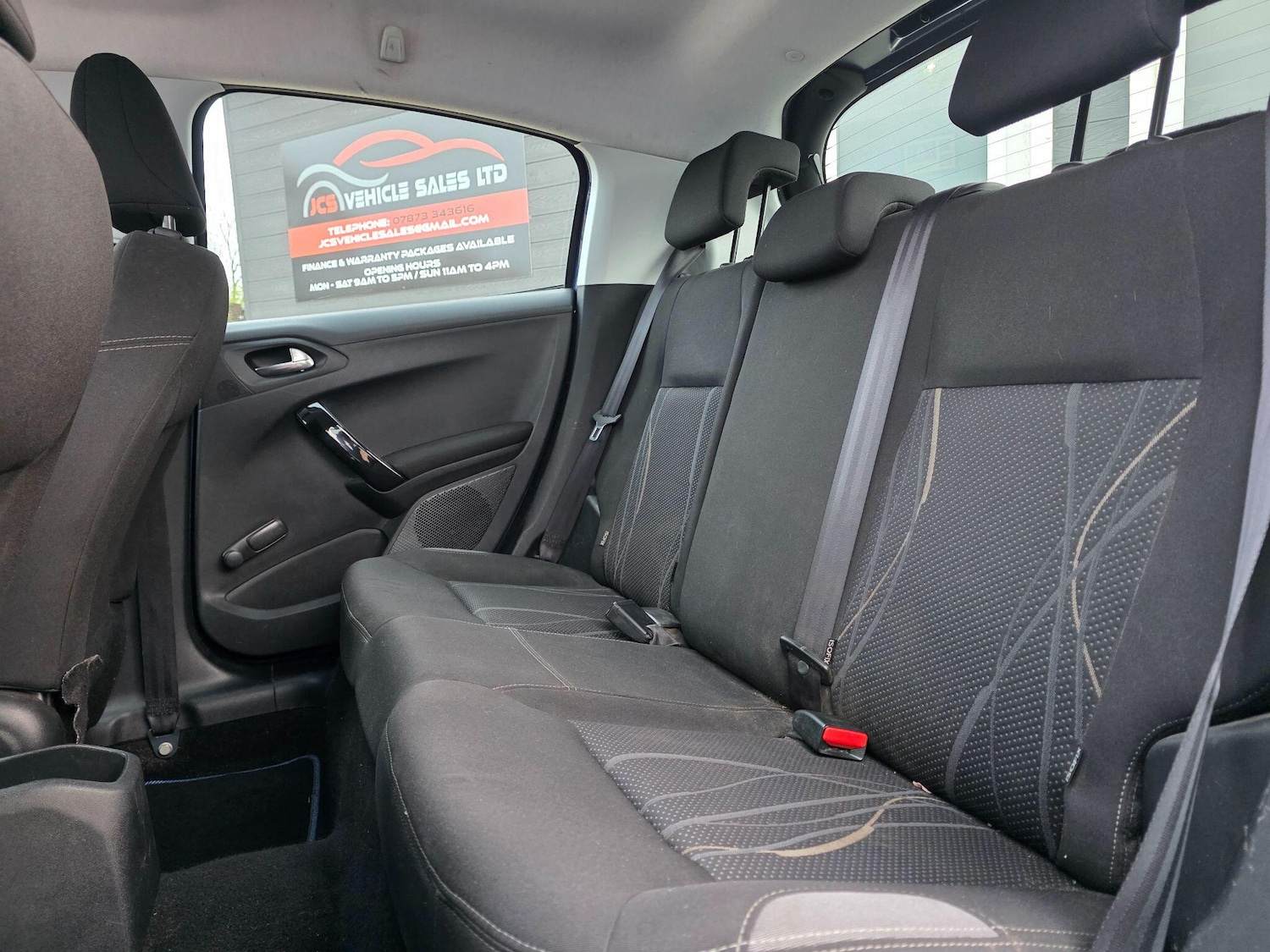 Used Peugeot 208 2015 for sale - 77994413: Photo 19