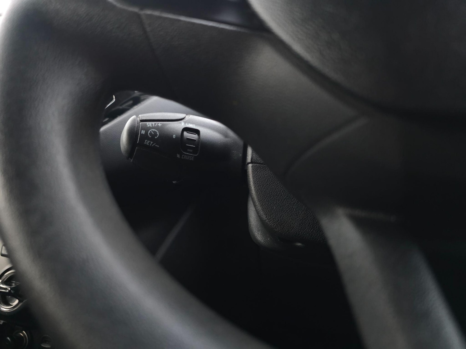 Used Peugeot 208 2015 for sale - 77994413: Photo 31