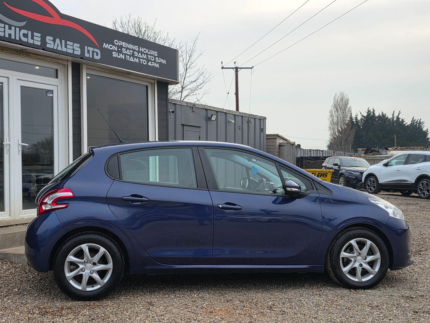 Used Peugeot 208 2015 for sale - 77994413: Photo 4