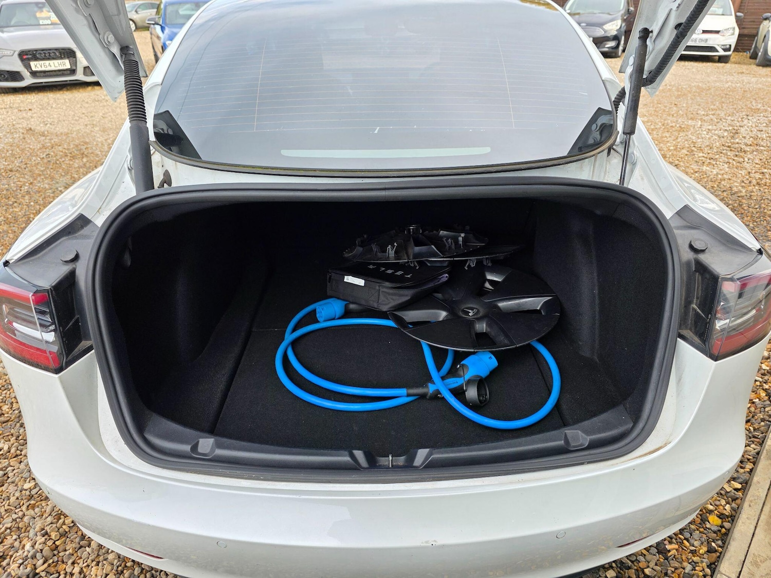 Used Tesla Model 3 2020 for sale - 76599445: Photo 16