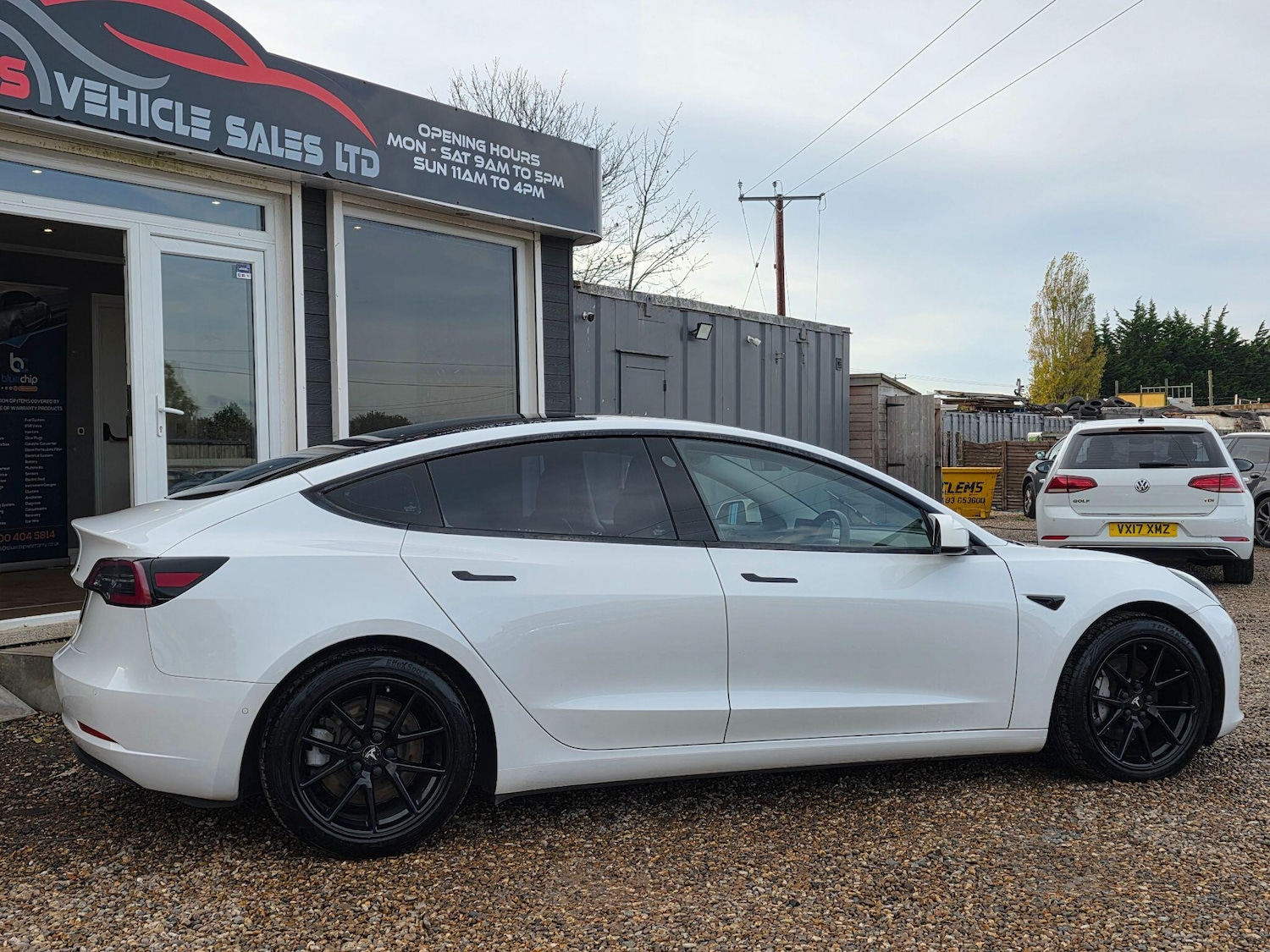 Used Tesla Model 3 2020 for sale - 76599445: Photo 4