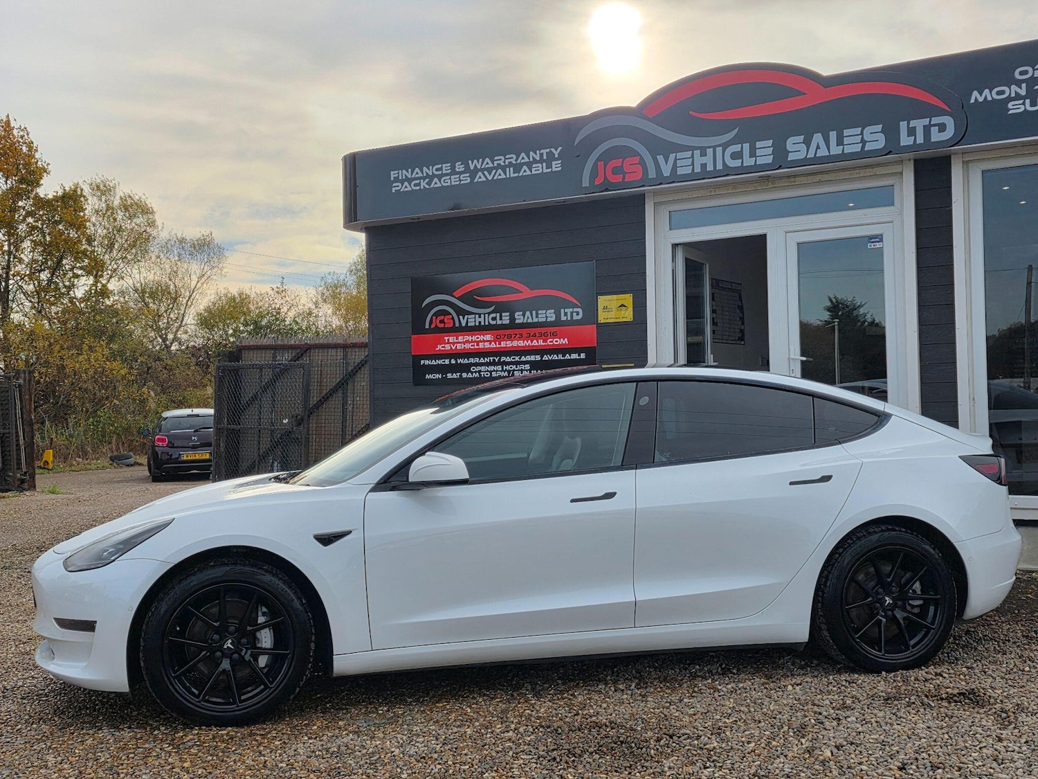 Used Tesla Model 3 2020 for sale - 76599445: Photo 9