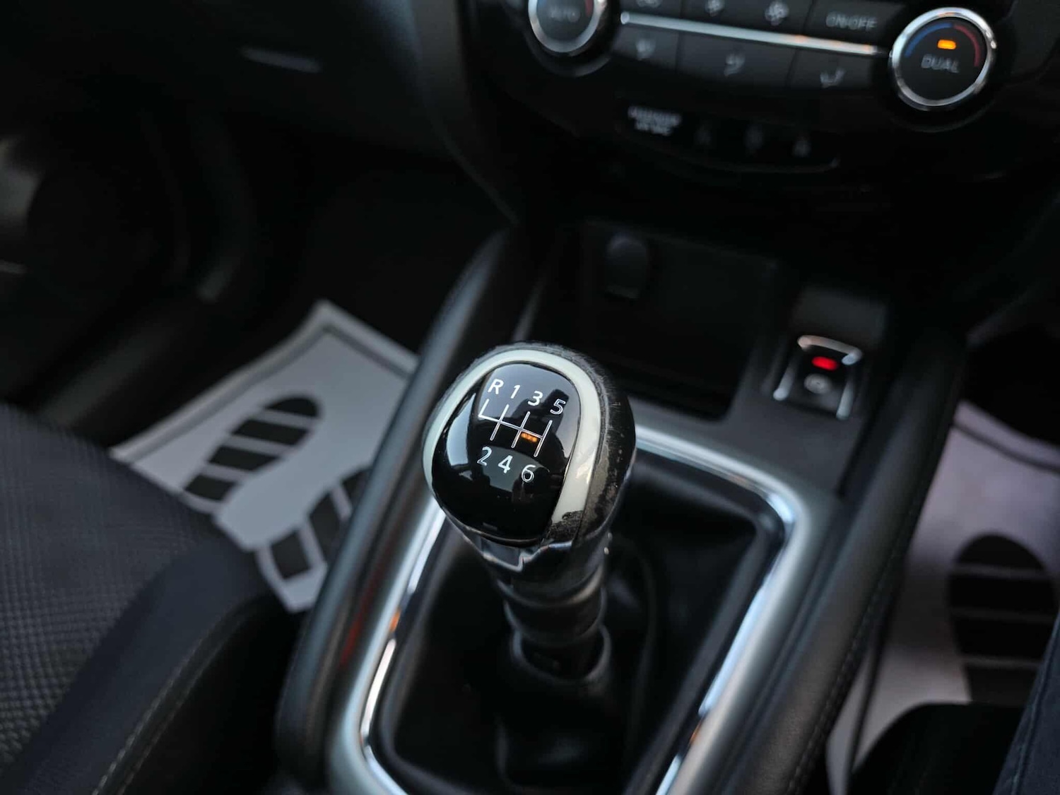 Used Nissan Qashqai 2015 for sale - 76599446: Photo 20