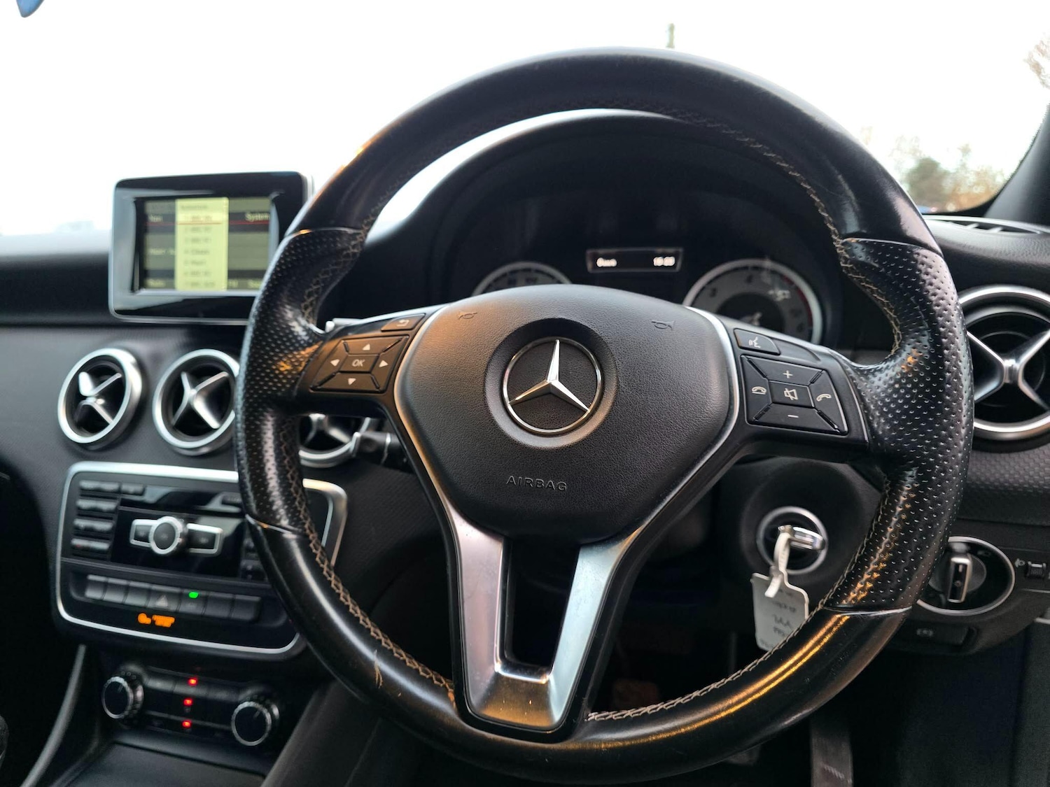 Used Mercedes-Benz A-Class 2015 for sale - 77015267: Photo 19