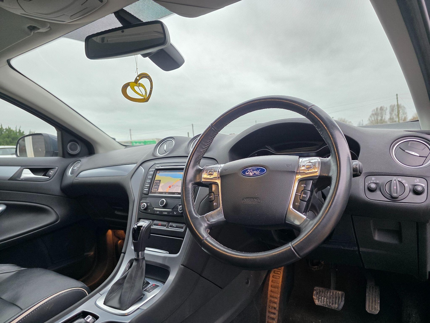 Used Ford Mondeo 2014 for sale - 77633848: Photo 15