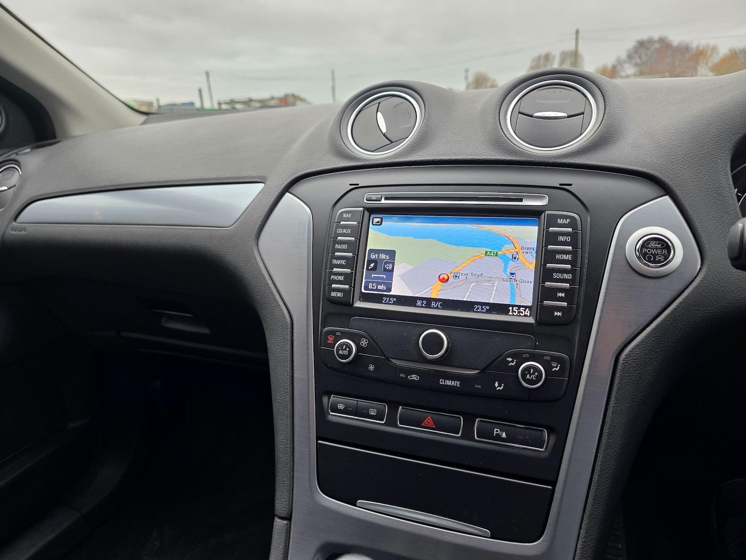 Used Ford Mondeo 2014 for sale - 77633848: Photo 27