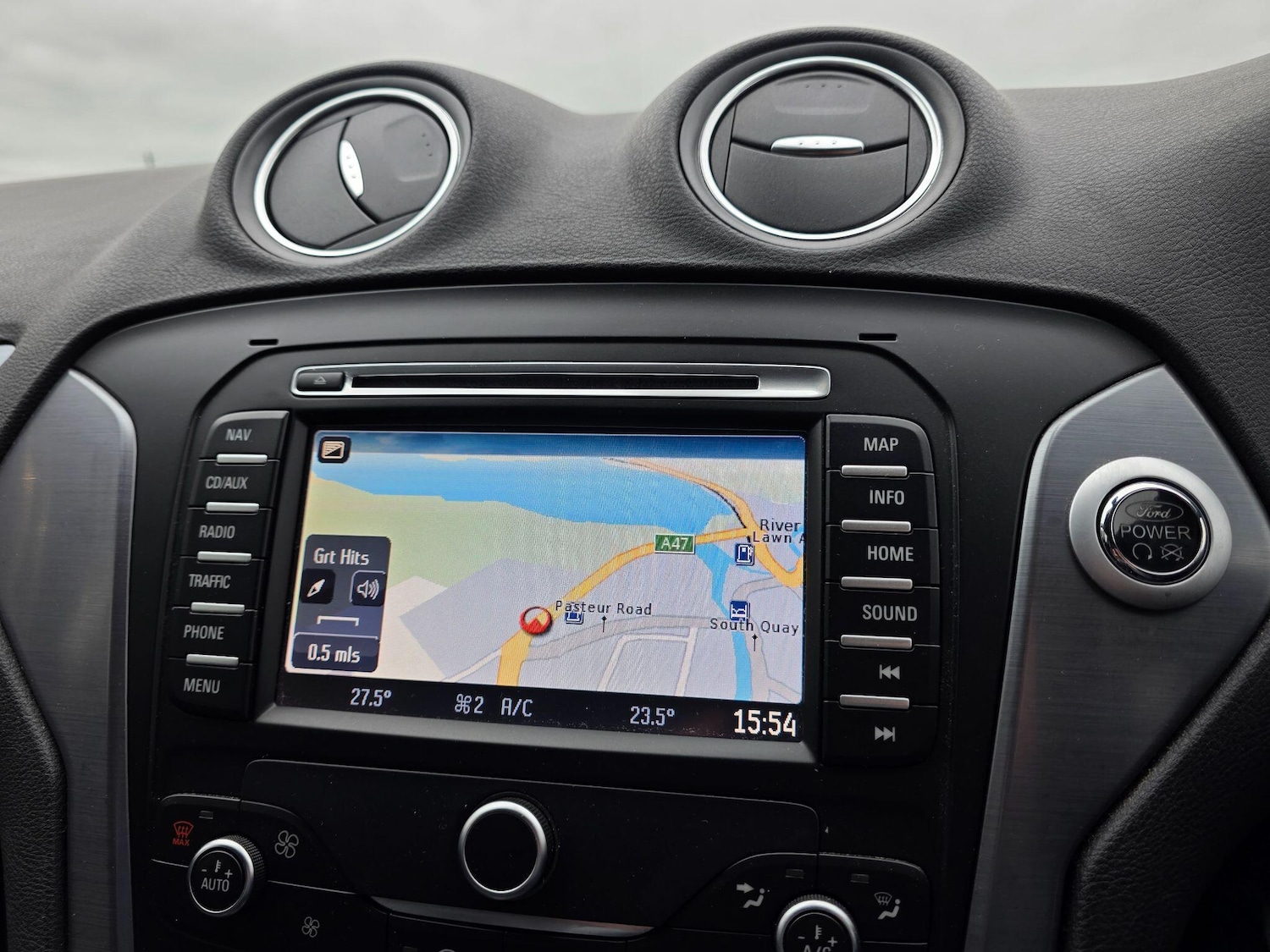 Used Ford Mondeo 2014 for sale - 77633848: Photo 28