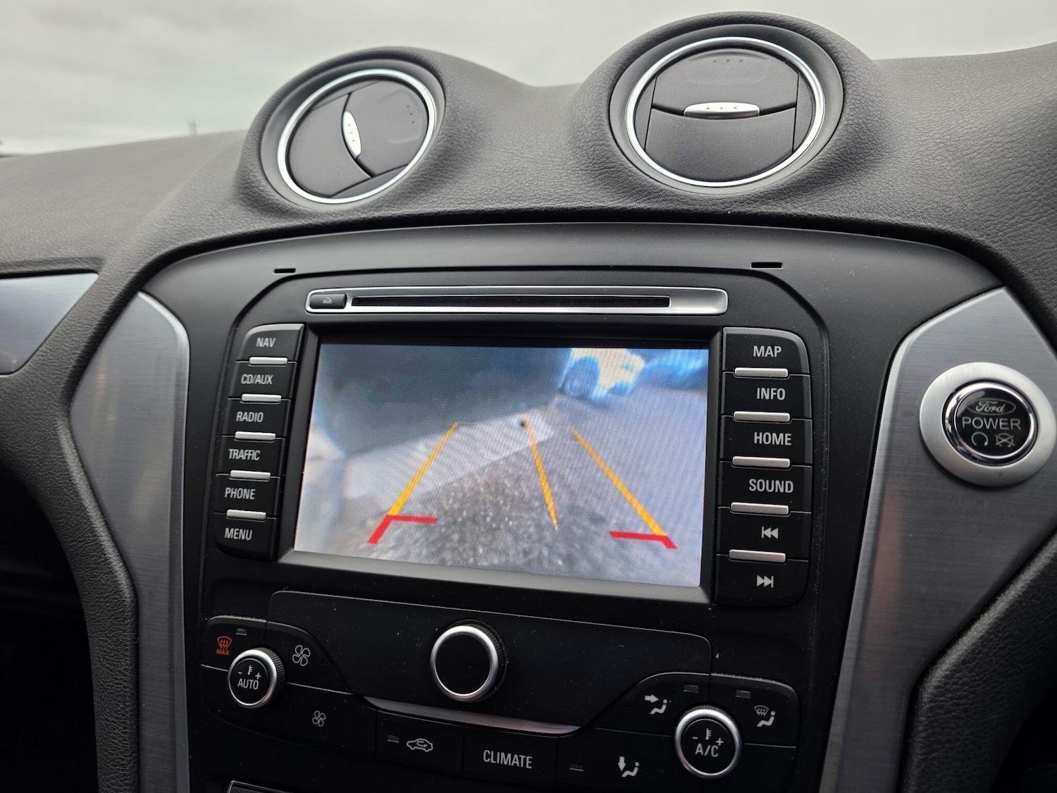 Used Ford Mondeo 2014 for sale - 77633848: Photo 29