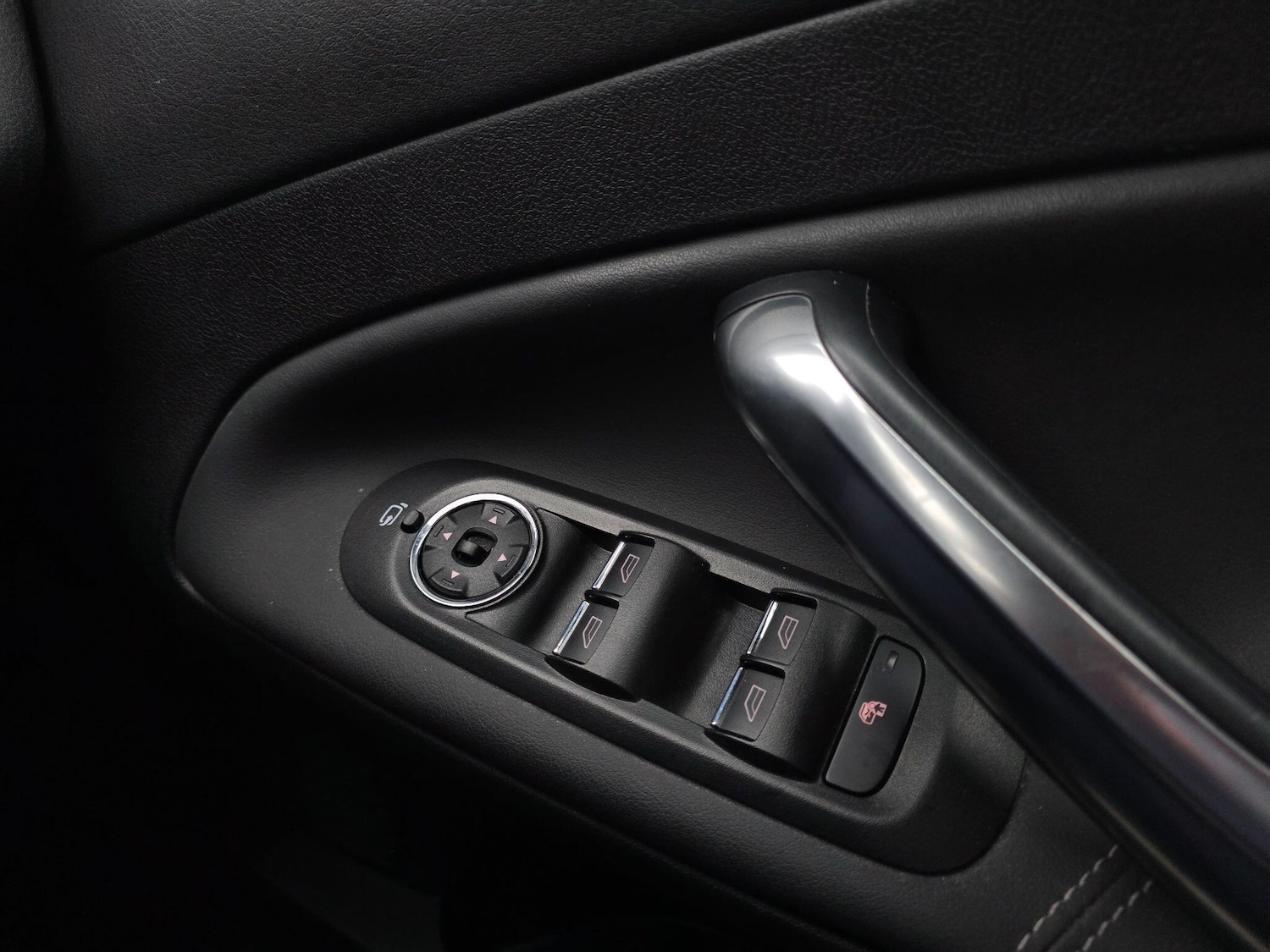 Used Ford Mondeo 2014 for sale - 77633848: Photo 34