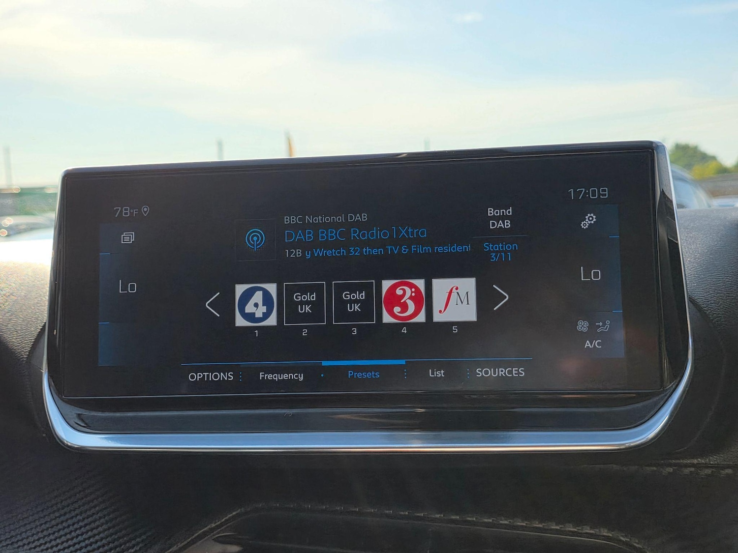 Used Peugeot 2008 2021 for sale - 76599474: Photo 30