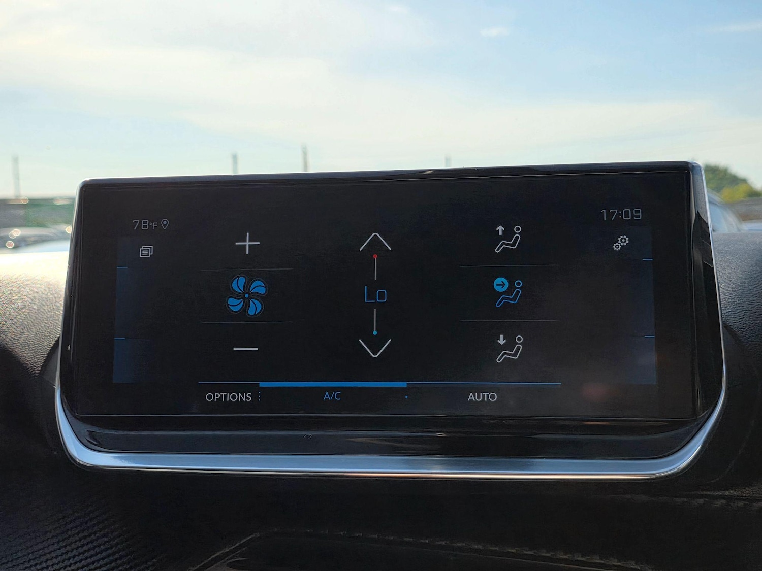 Used Peugeot 2008 2021 for sale - 76599474: Photo 31