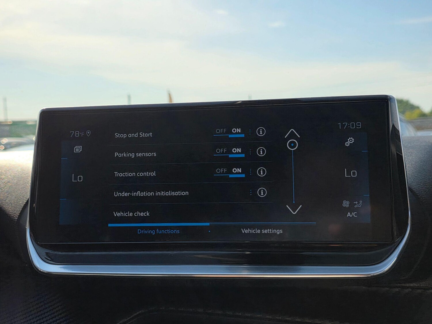 Used Peugeot 2008 2021 for sale - 76599474: Photo 33