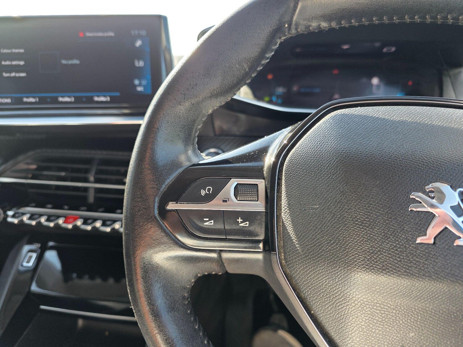 Used Peugeot 2008 2021 for sale - 76599474: Photo 37