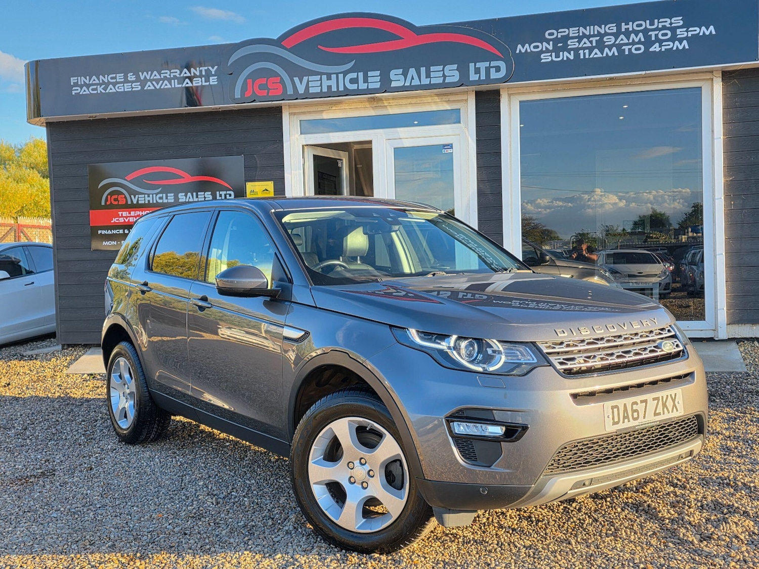 Used Land Rover Discovery Sport 2017 for sale - 76599469: Photo 1
