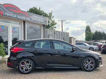Used Ford Focus 2016 for sale - 79259735: Photo