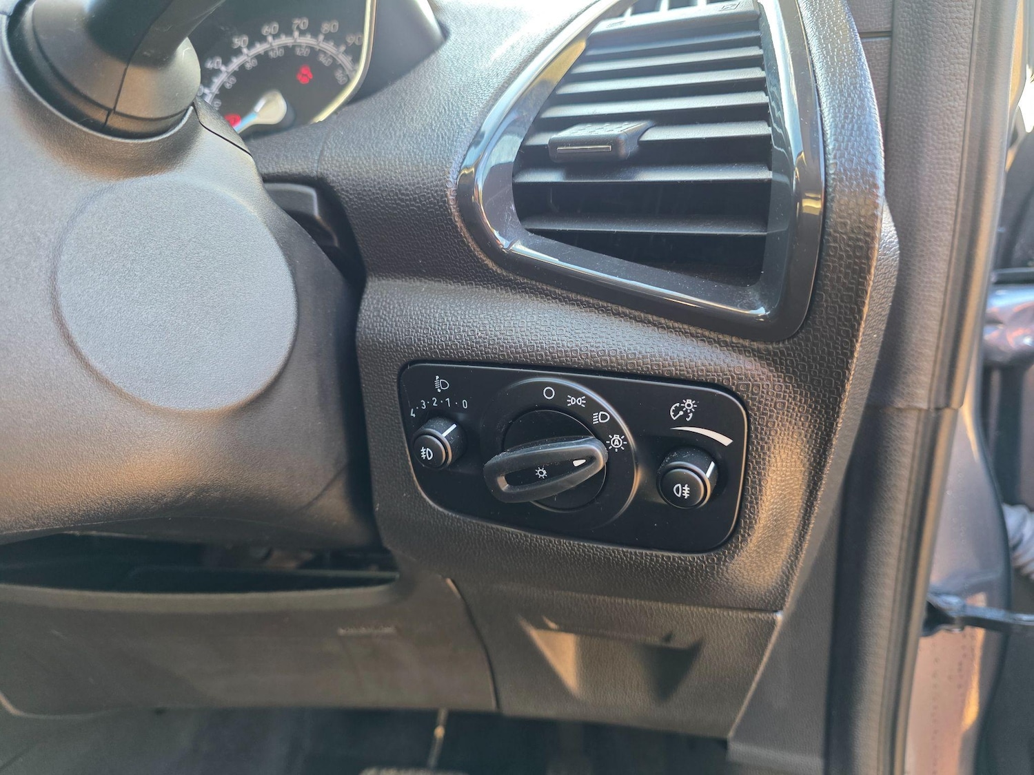 Used Ford Ecosport 2017 for sale - 76599470: Photo 22