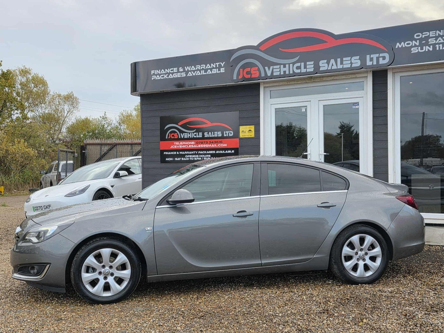 Used Vauxhall Insignia 2017 for sale - 76599435: Photo 8