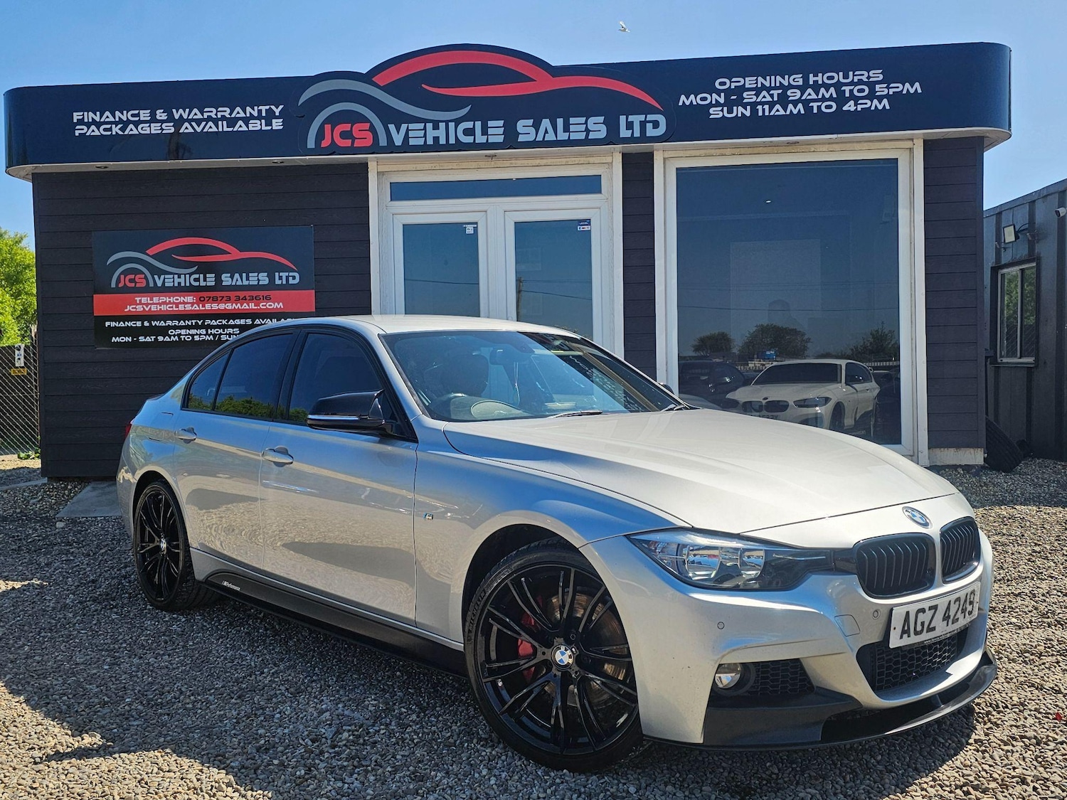 Used BMW 3 Series 2015 for sale - 76743133: Photo 2