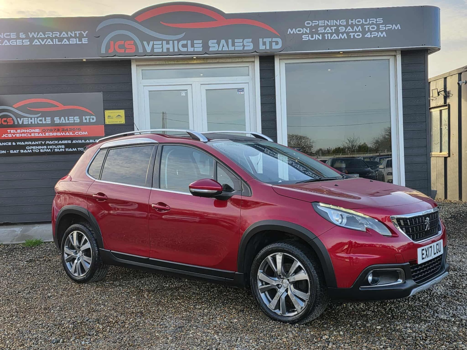 Used Peugeot 2008 2017 for sale - 76997193: Photo 2