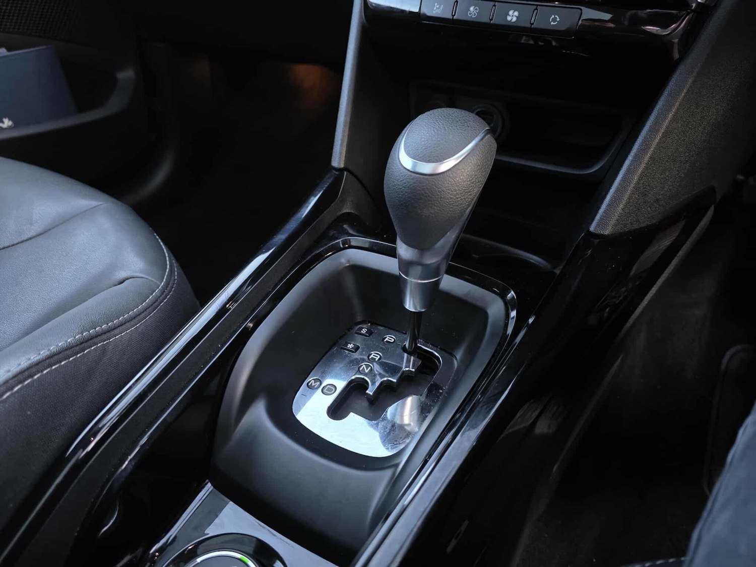 Used Peugeot 2008 2017 for sale - 76997193: Photo 21