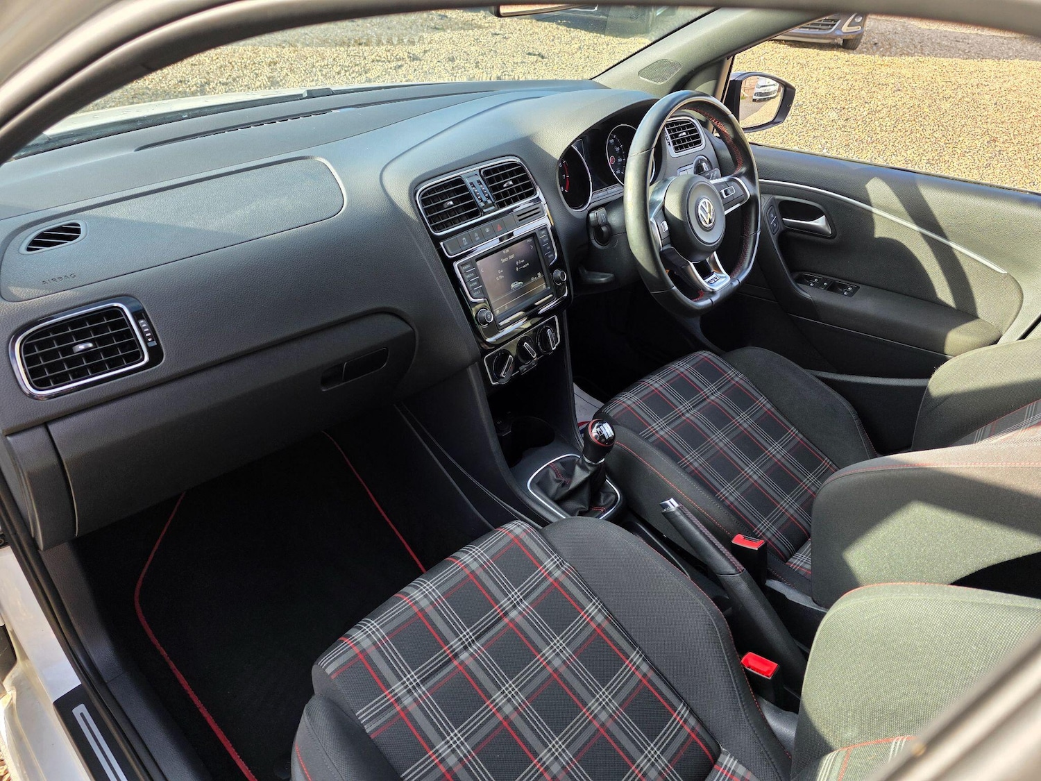 Used Volkswagen Polo 2016 for sale - 76988387: Photo 19