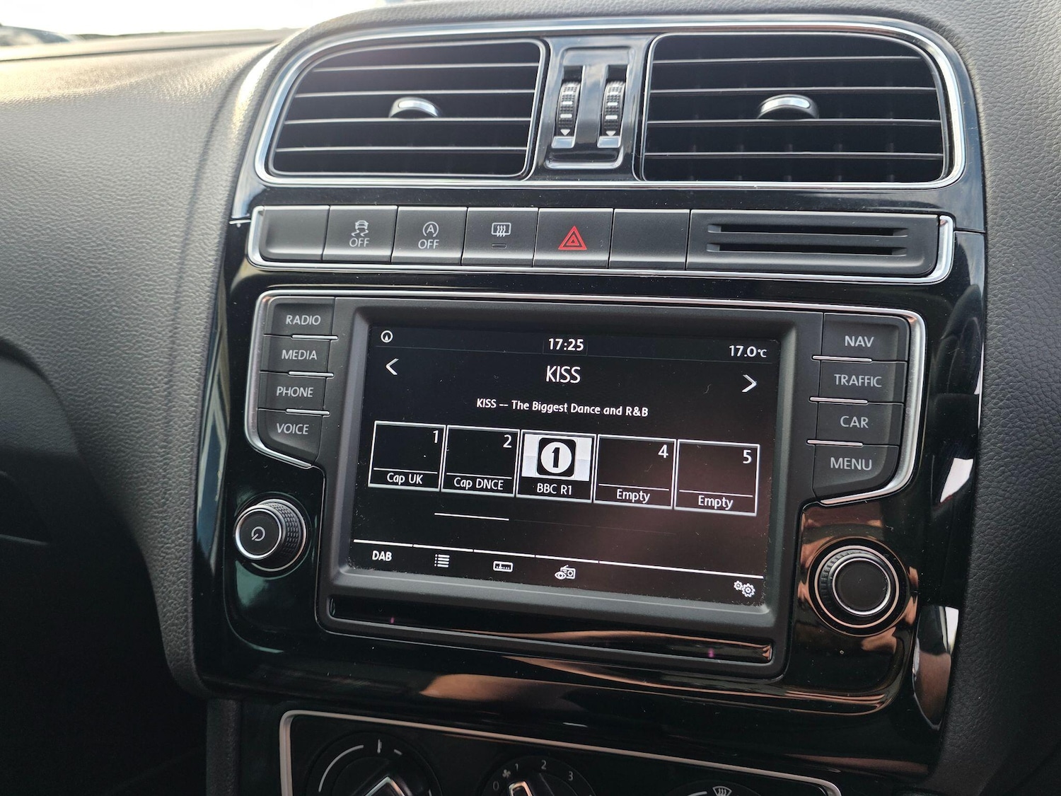 Used Volkswagen Polo 2016 for sale - 76988387: Photo 30