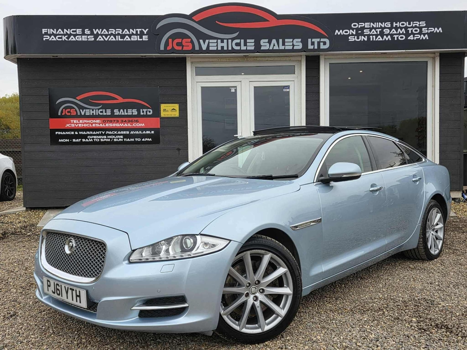 Used Jaguar XJ 2011 for sale - 76992409: Photo 11