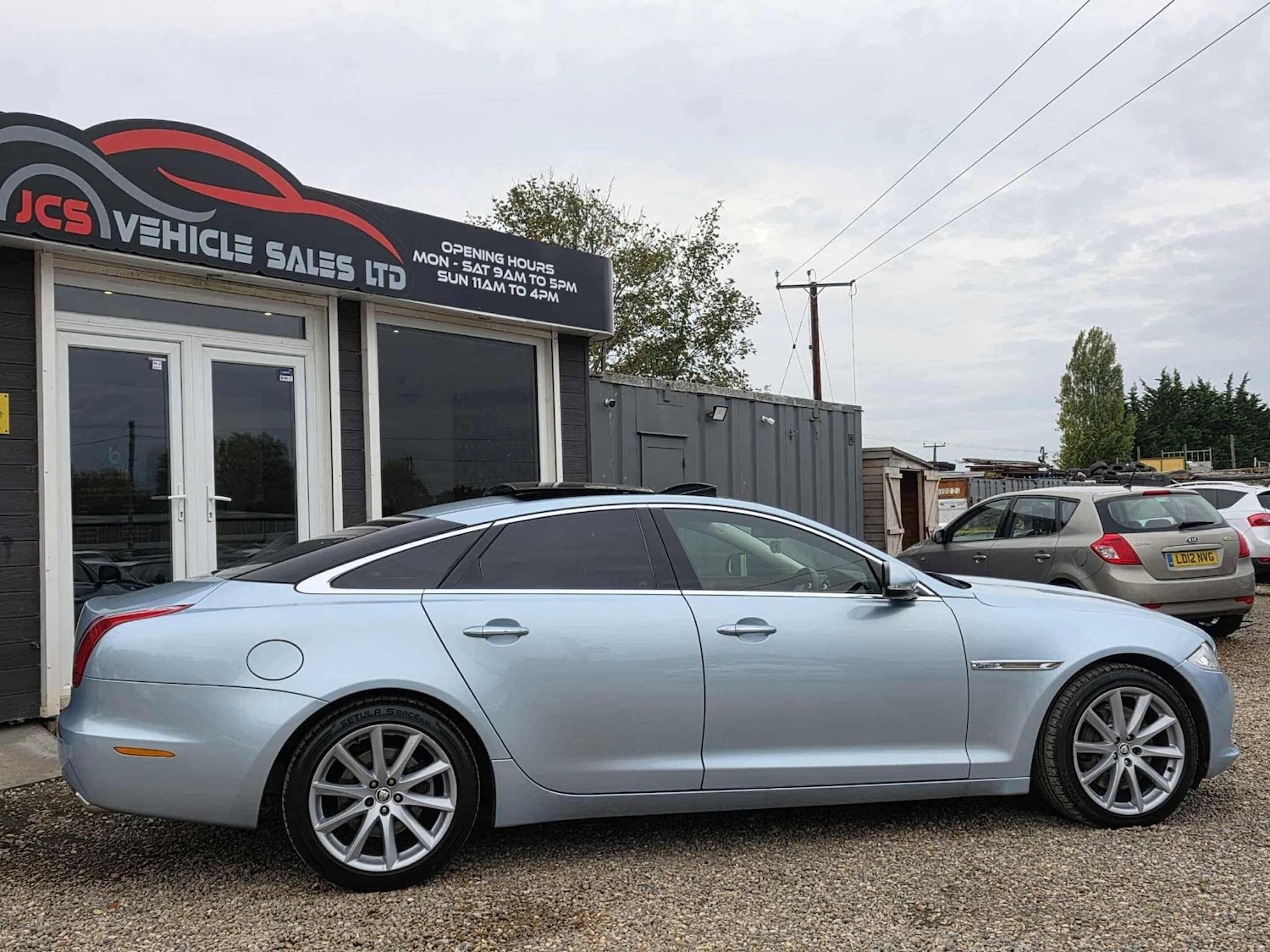 Used Jaguar XJ 2011 for sale - 76992409: Photo 7