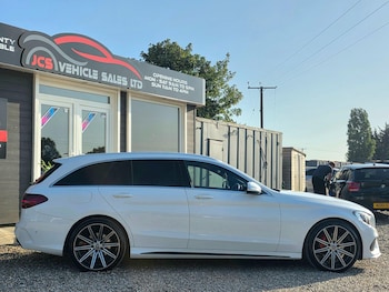 Used Mercedes-Benz C Class 2015 for sale - 79192329: Photo