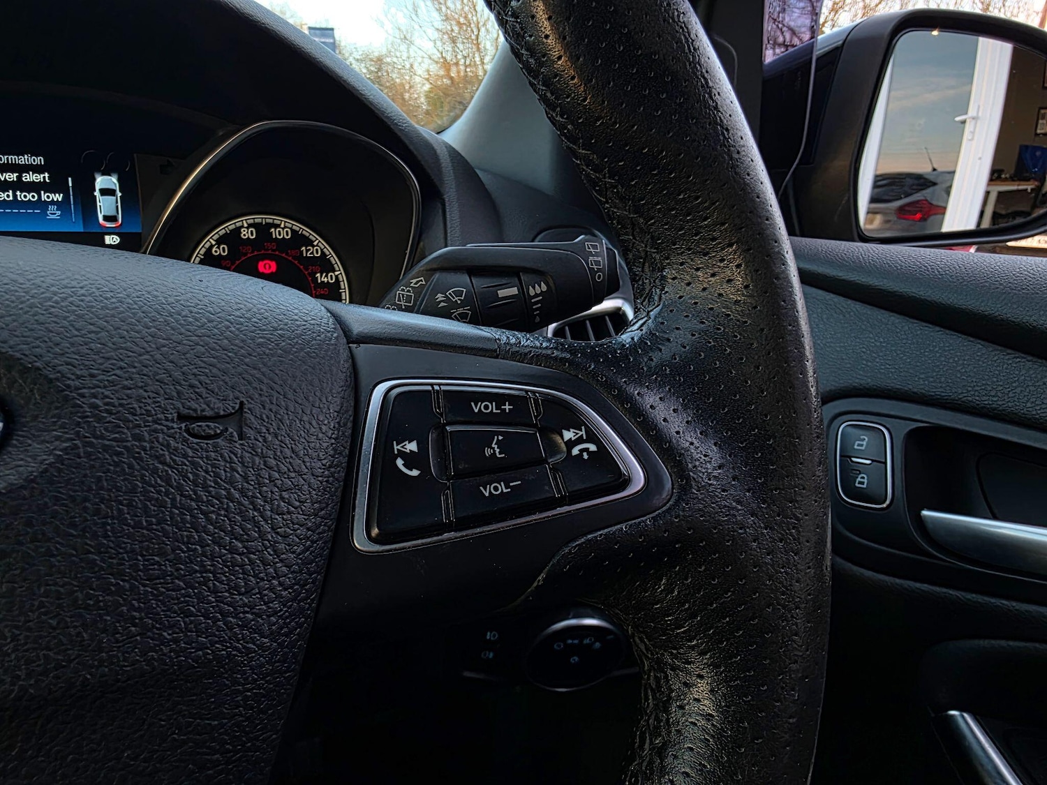 Used Ford Focus for sale - 77957133: Photo 32