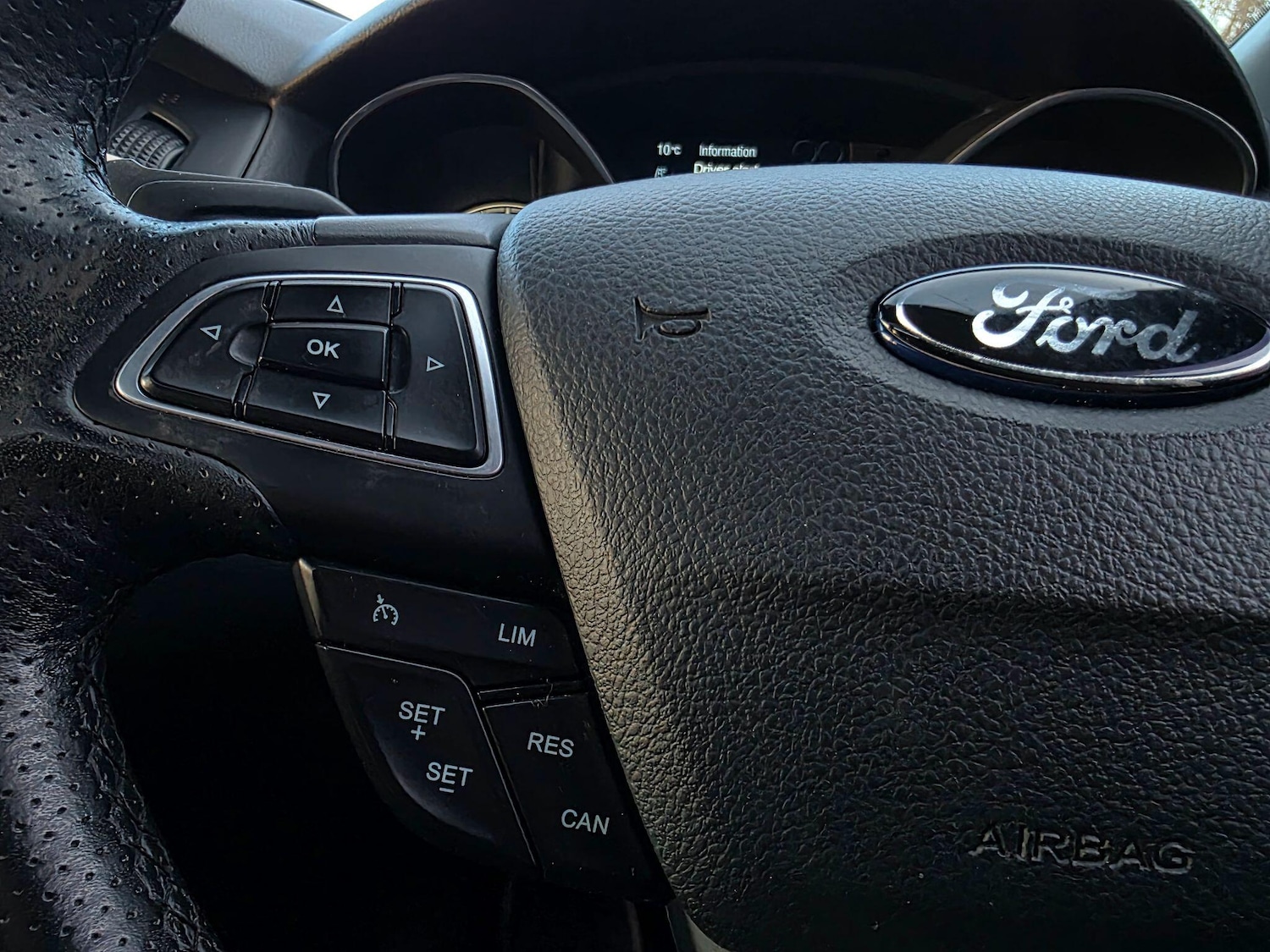 Used Ford Focus for sale - 77957133: Photo 33