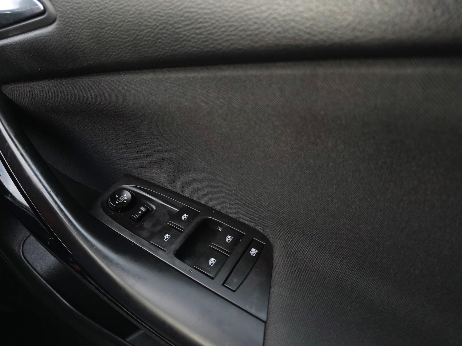 Used Vauxhall Astra 2016 for sale - 77523918: Photo 31