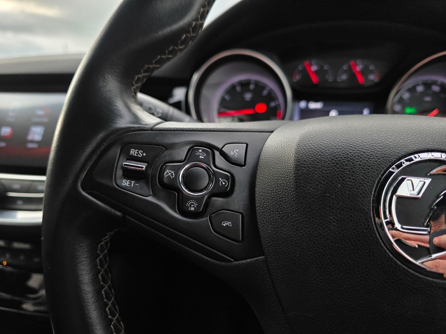 Used Vauxhall Astra 2016 for sale - 77523918: Photo 35