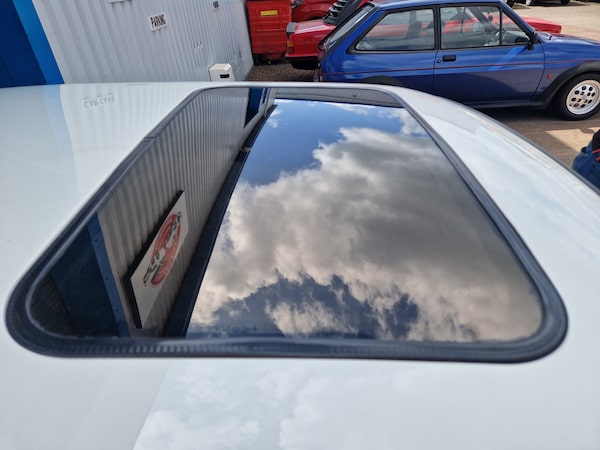 Used Ford Escort 1983 for sale - 75073640: Photo 16