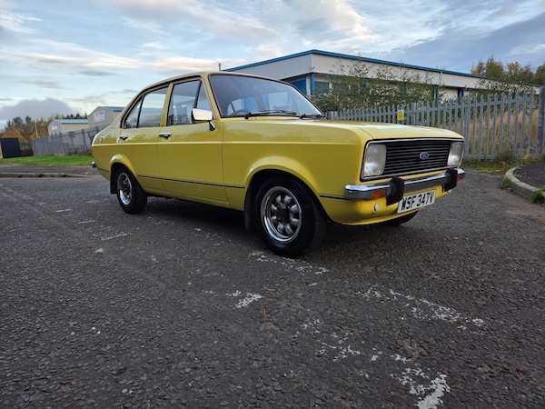 Used Ford Escort 2024 for sale - 76242830: Photo 2