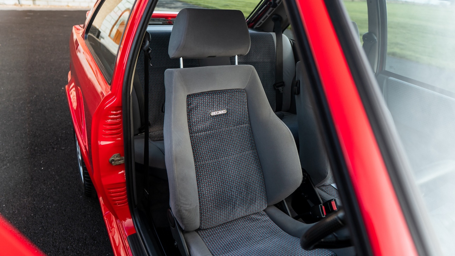 Used Ford Escort 1989 for sale - 76763274: Photo 9