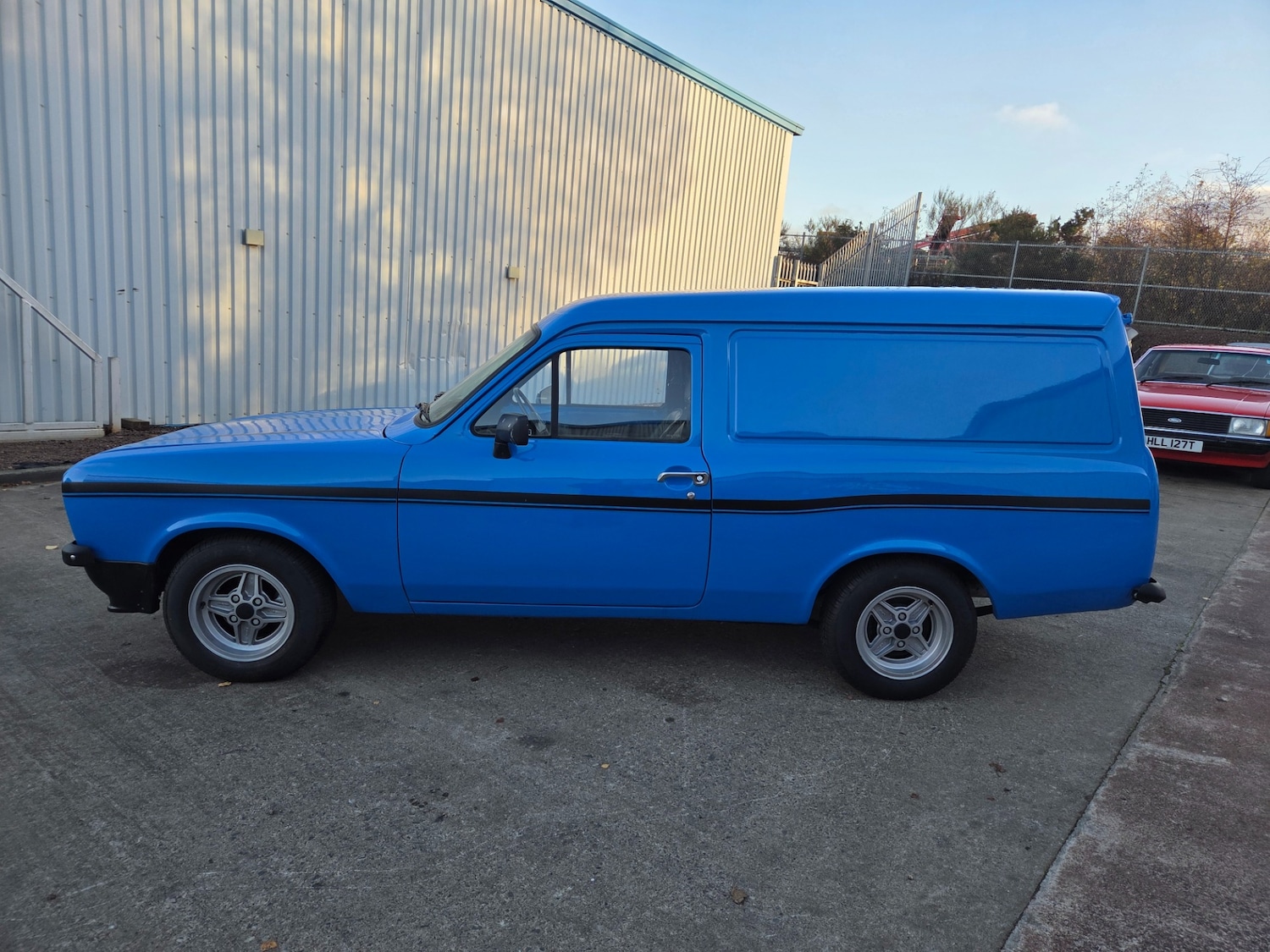 Used Ford Escort 2024 for sale - 76625175: Photo 3